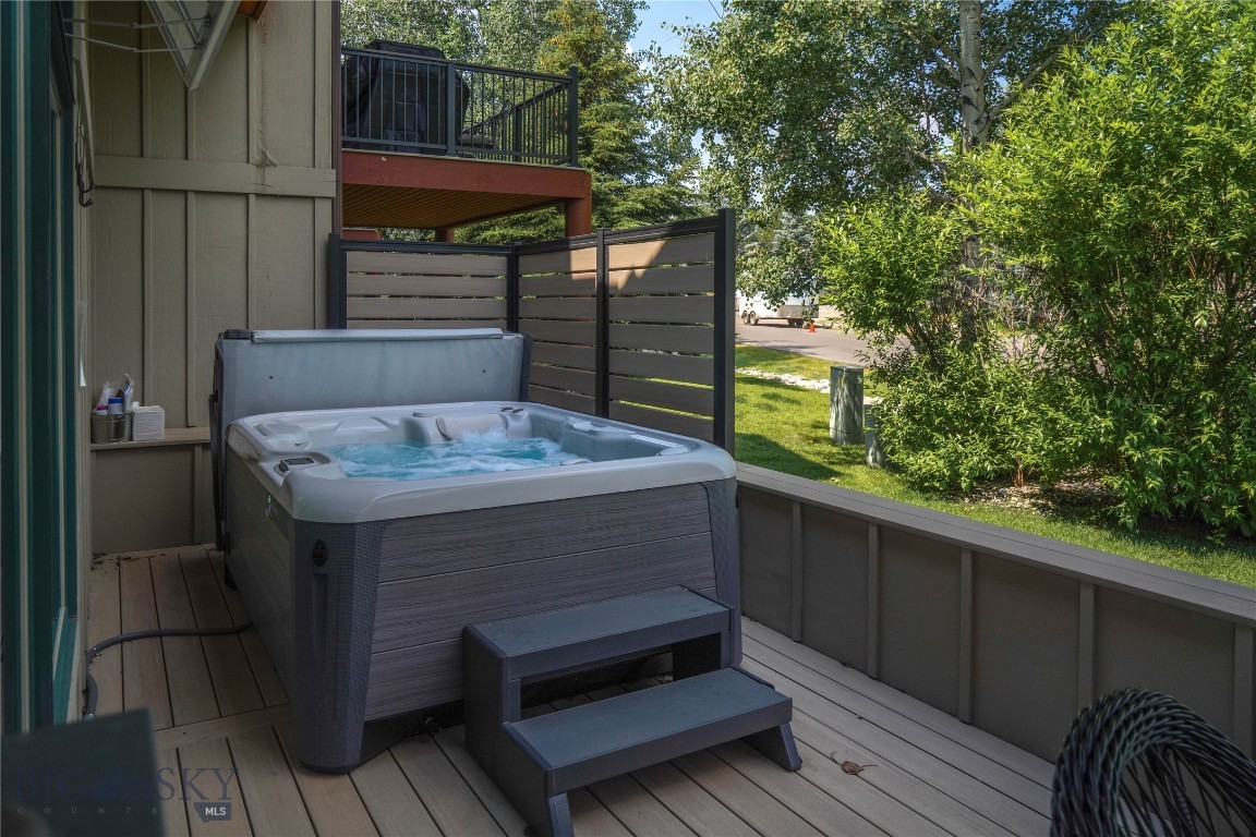 Crail Creek Club Condos - Residential