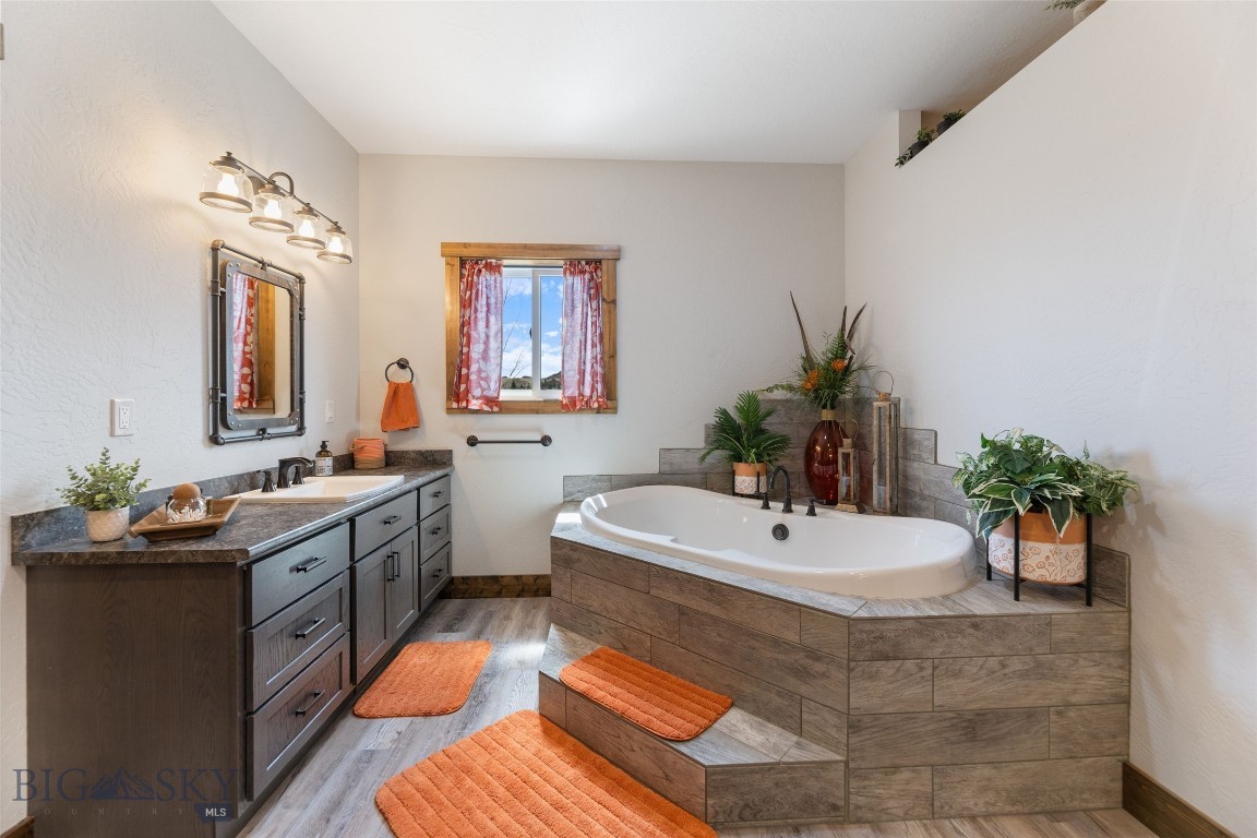 Sky View in Ennis - Residential