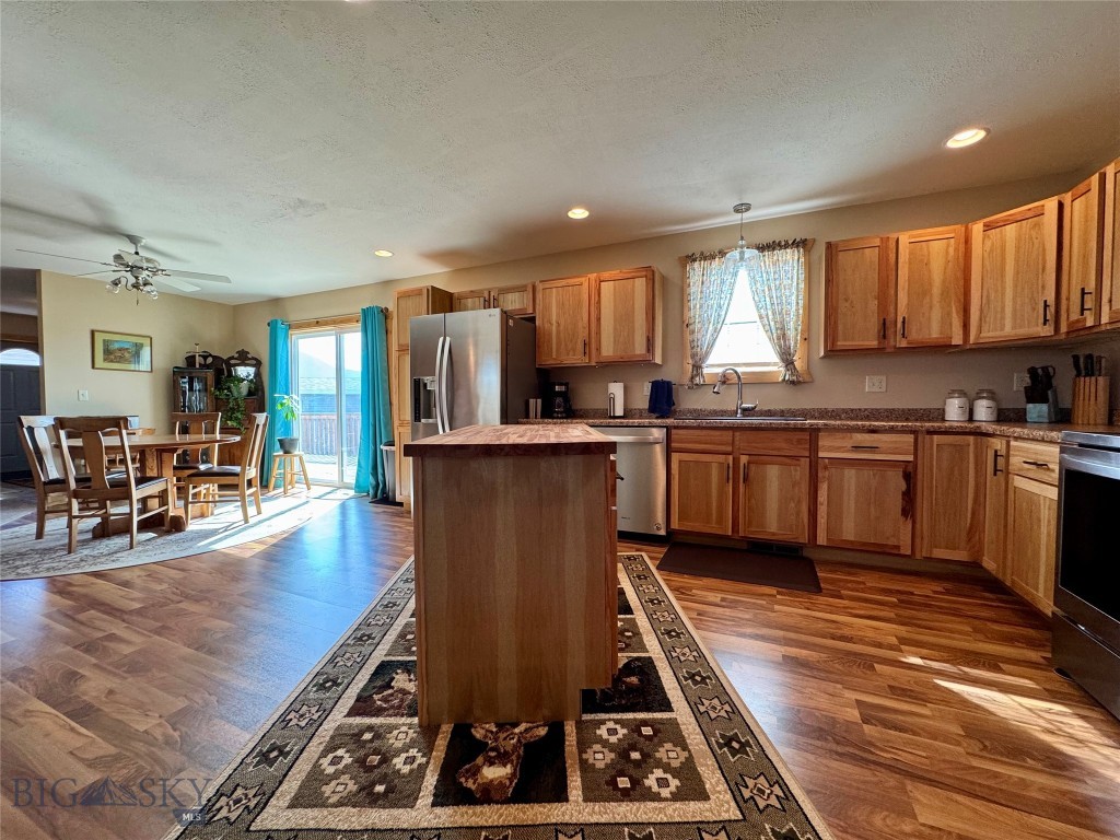Yellowstone Trail - Residential