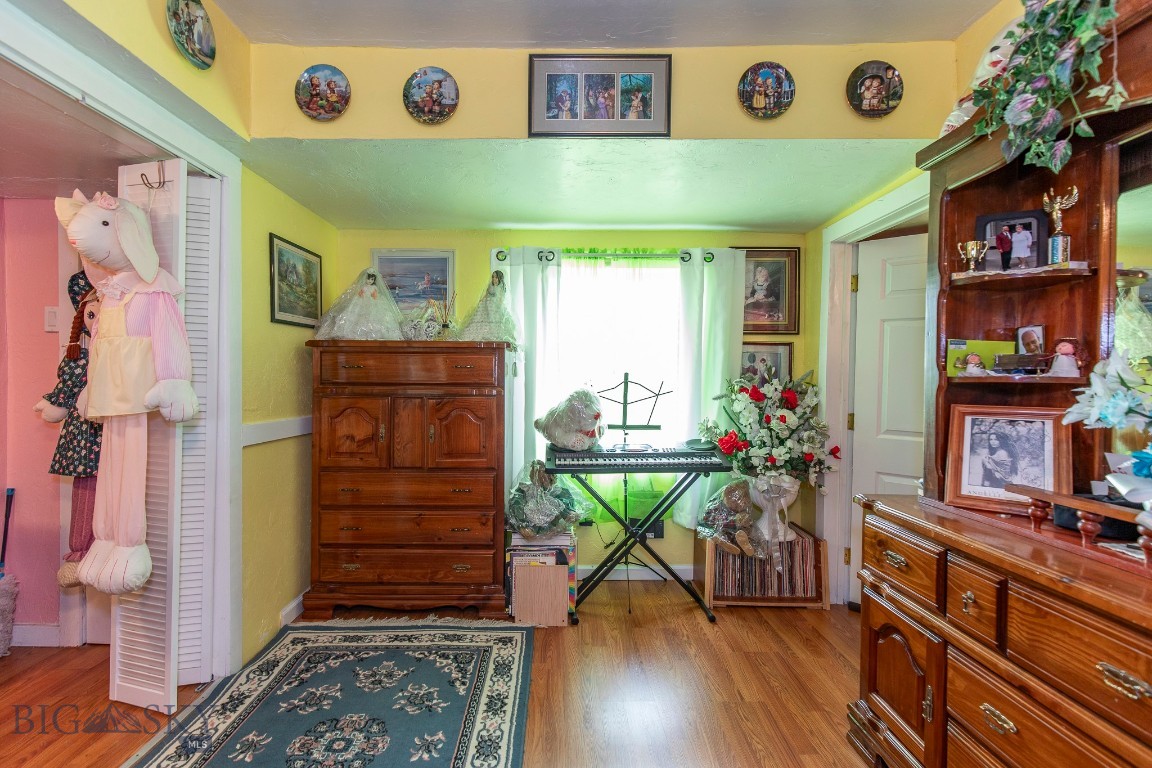 Shining Mountain Unit II - Residential