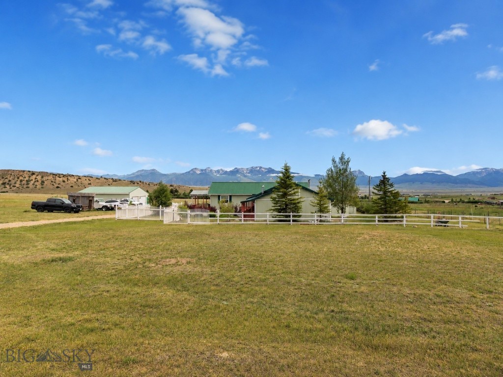 Shining Mountain Unit II - Residential