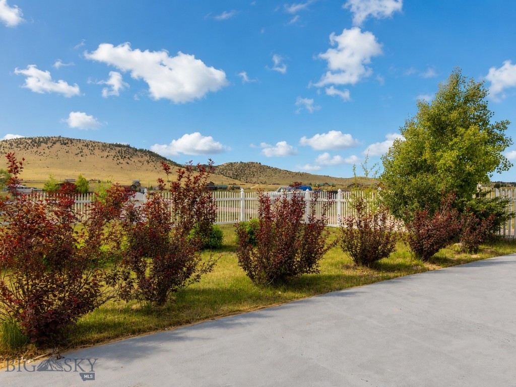 Shining Mountain Unit II - Residential