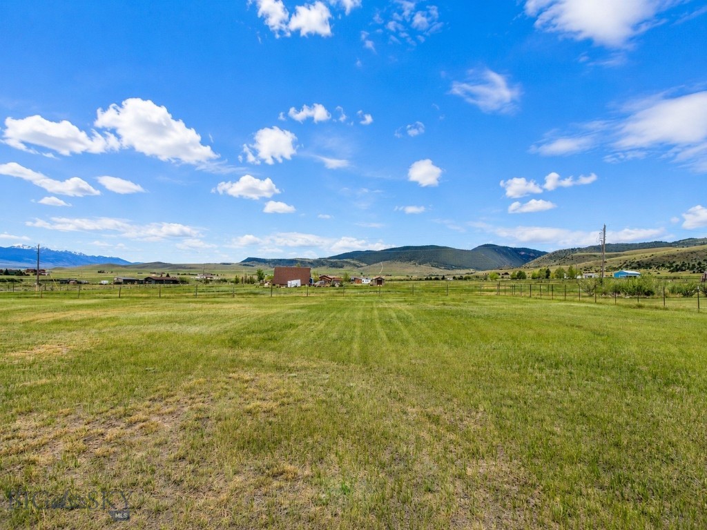 Shining Mountain Unit II - Residential