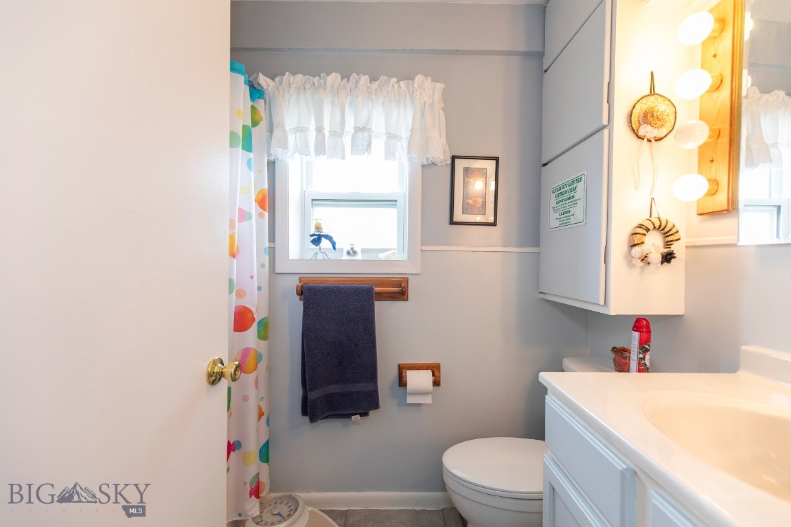 Shining Mountain Unit II - Residential