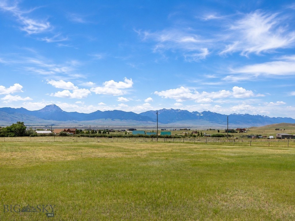 Shining Mountain Unit II - Residential