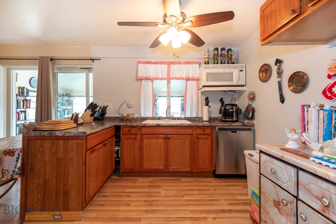 Shining Mountain Unit II - Residential