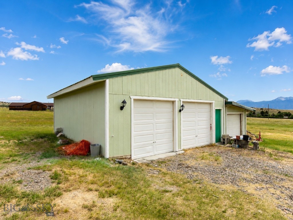 Shining Mountain Unit II - Residential