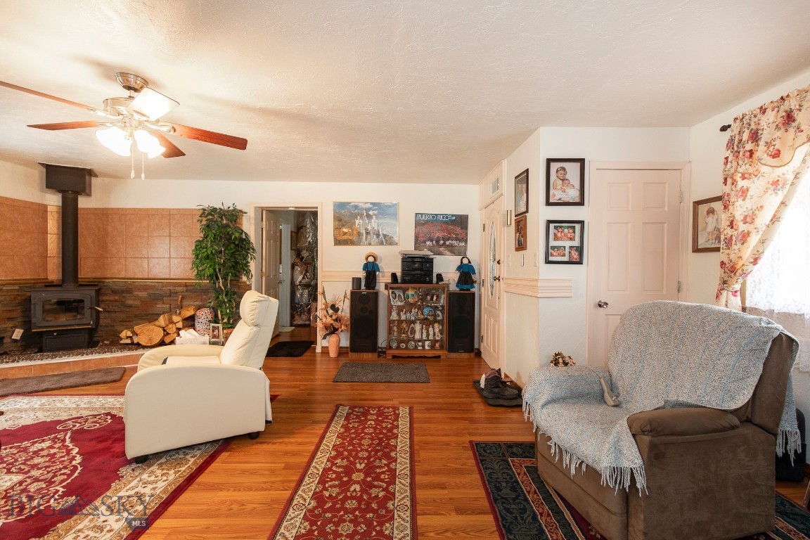 Shining Mountain Unit II - Residential