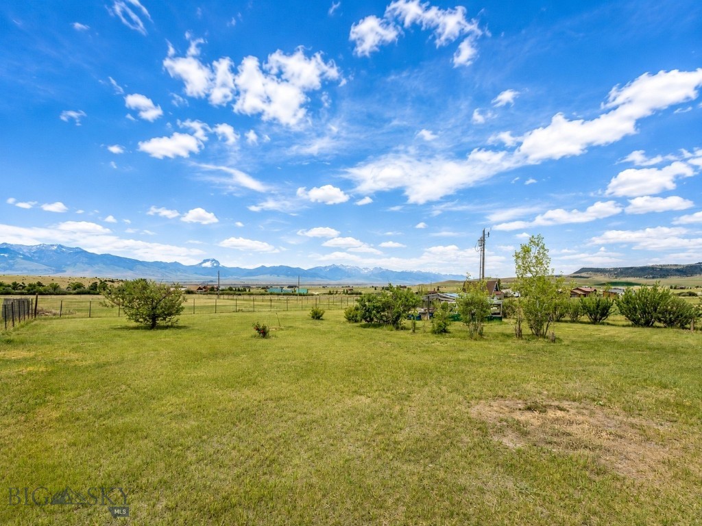 Shining Mountain Unit II - Residential