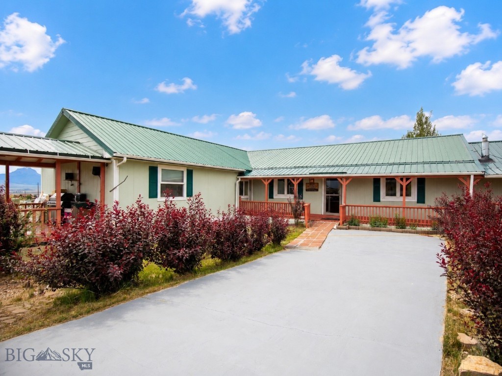 Shining Mountain Unit II - Residential