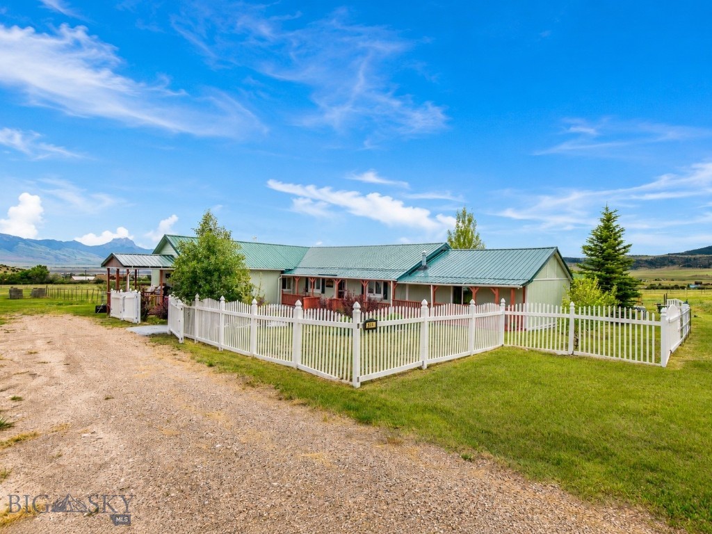 Shining Mountain Unit II - Residential