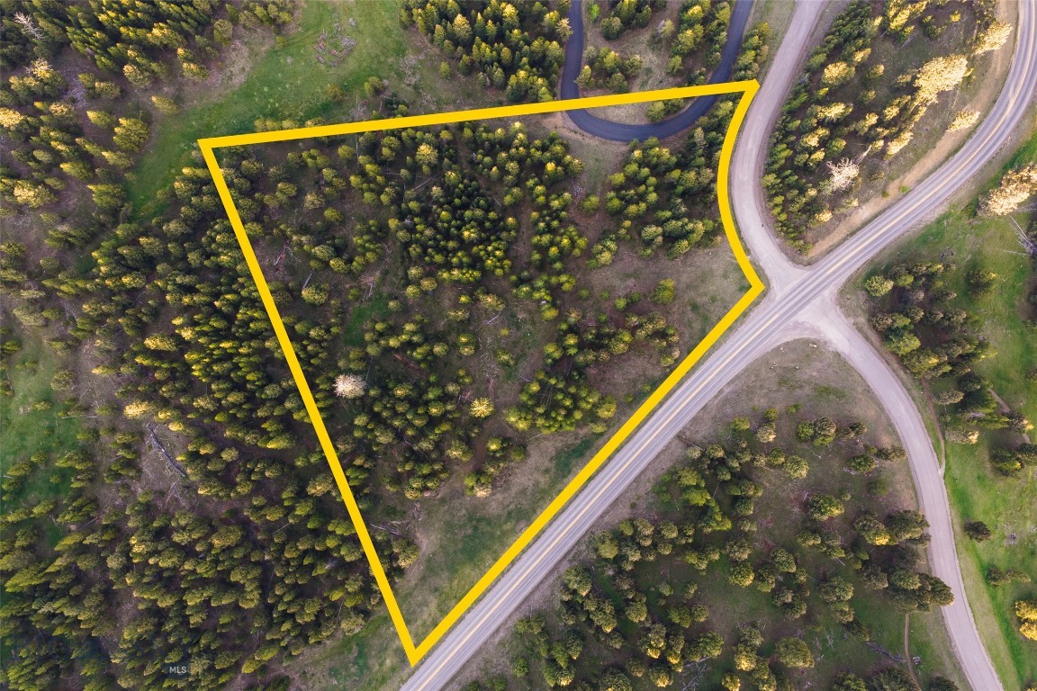 Ranches Neighborhood - Land