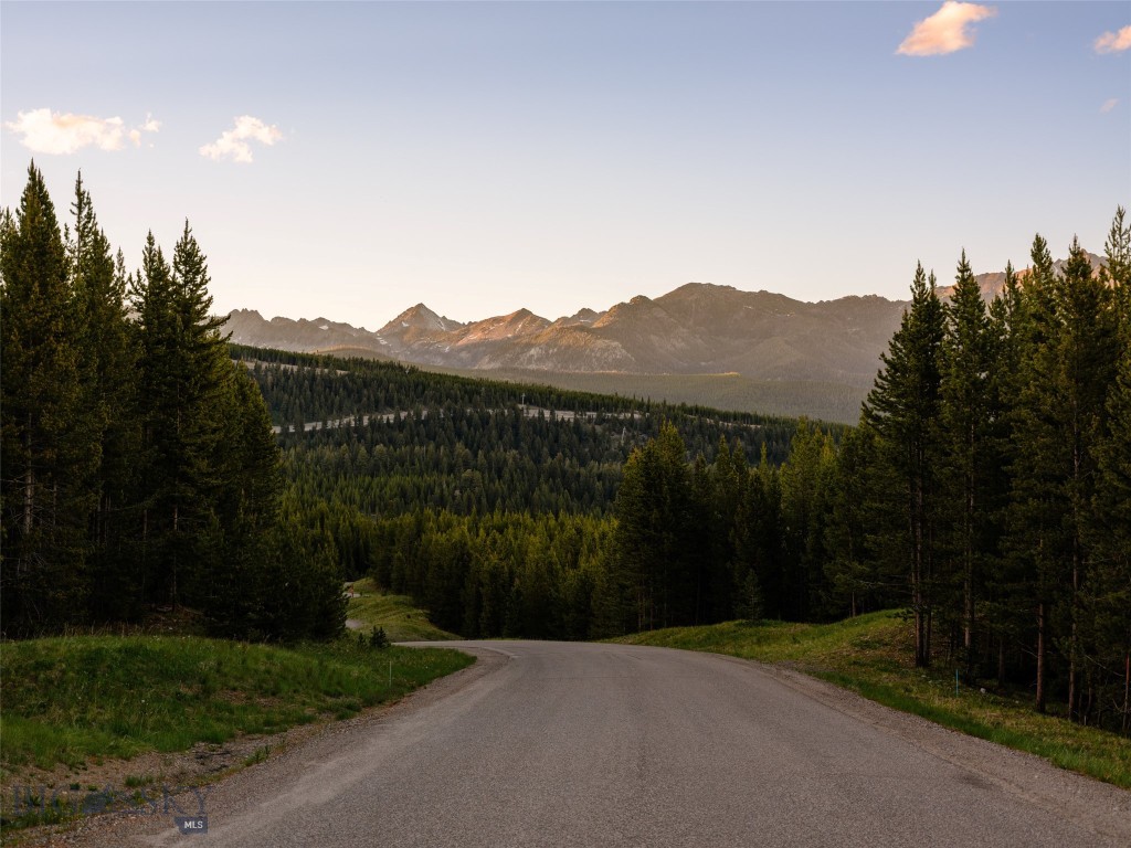 Ranches Neighborhood - Land