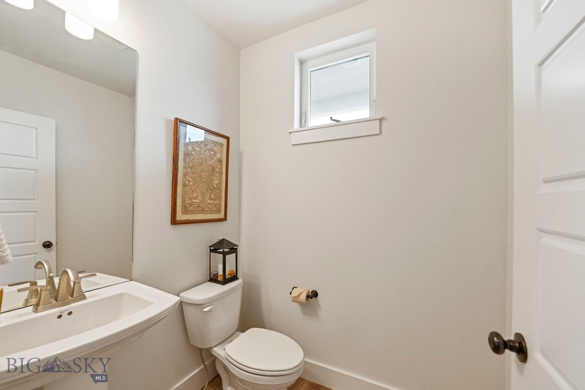 The Lakes at Valley West - Residential