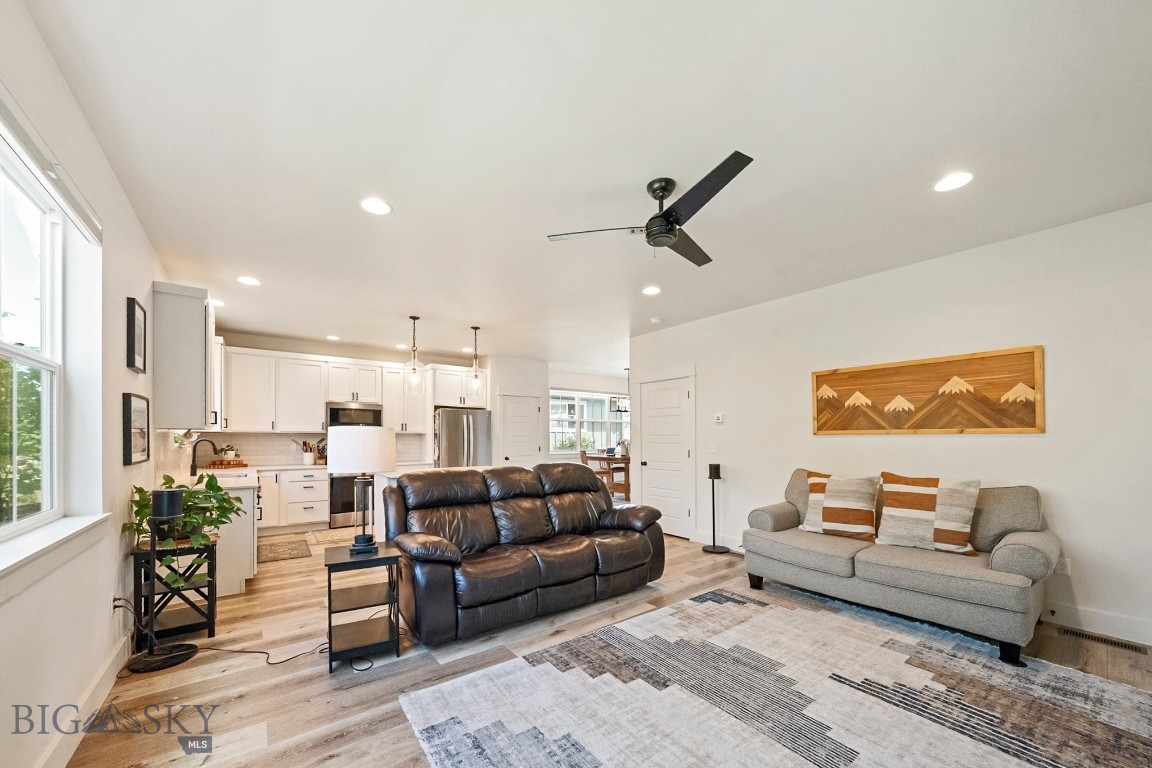 The Lakes at Valley West - Residential