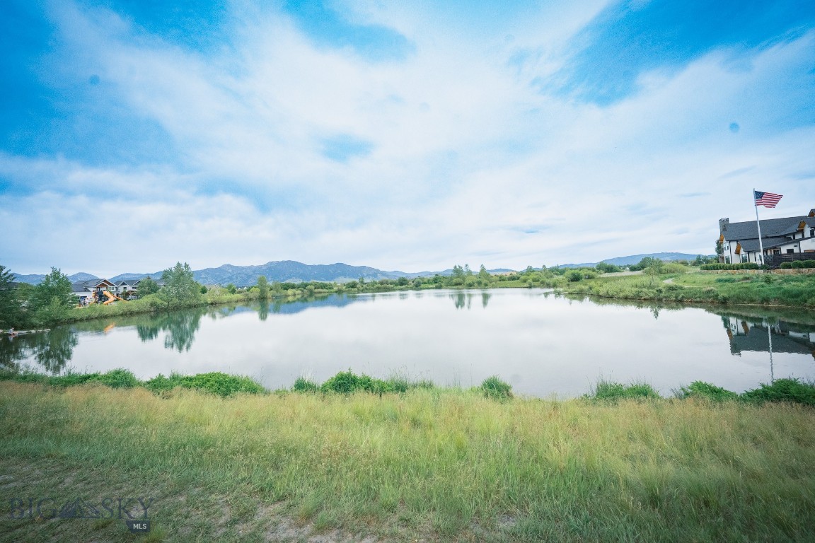 The Lakes at Valley West - Residential