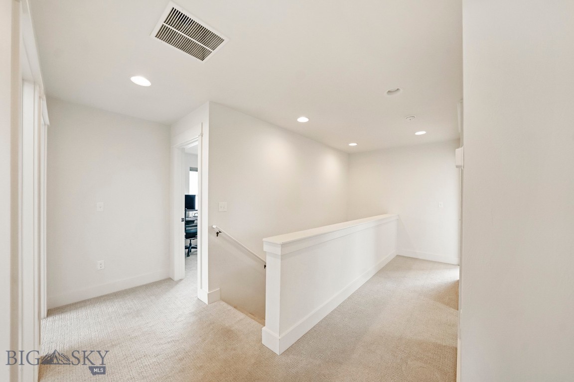 The Lakes at Valley West - Residential