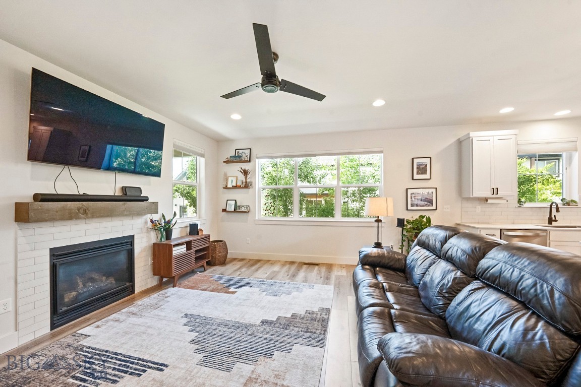 The Lakes at Valley West - Residential