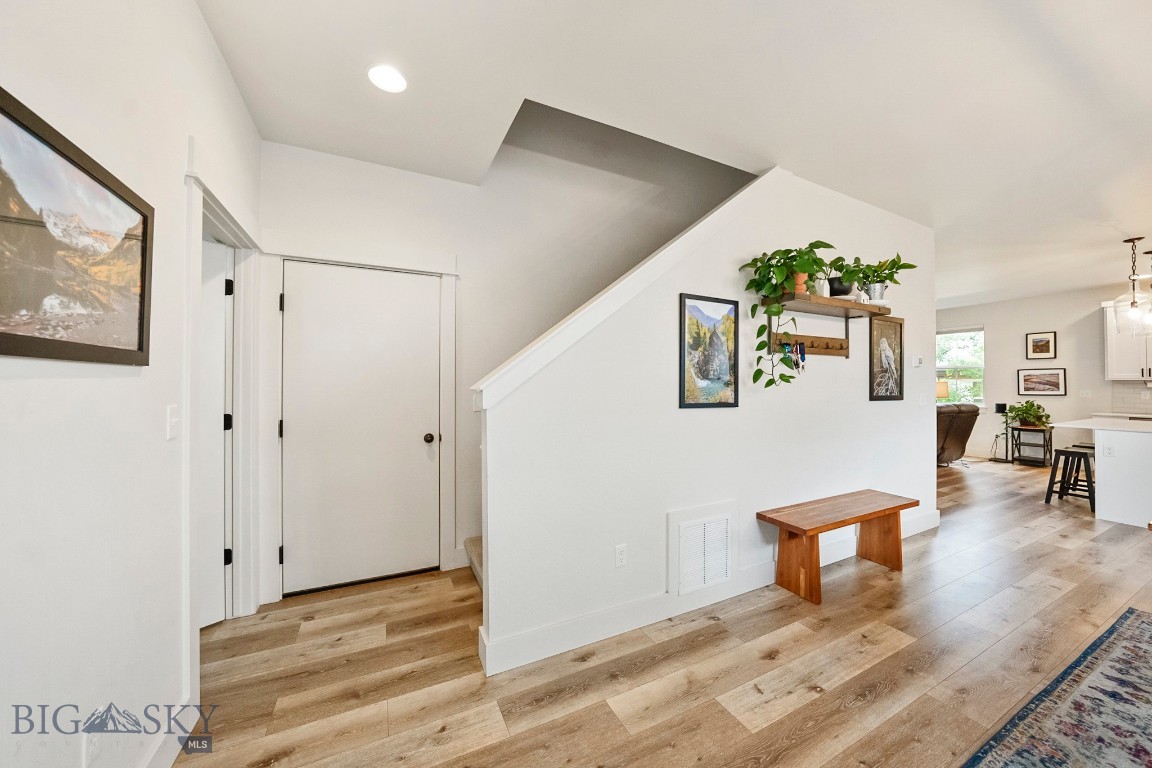 The Lakes at Valley West - Residential