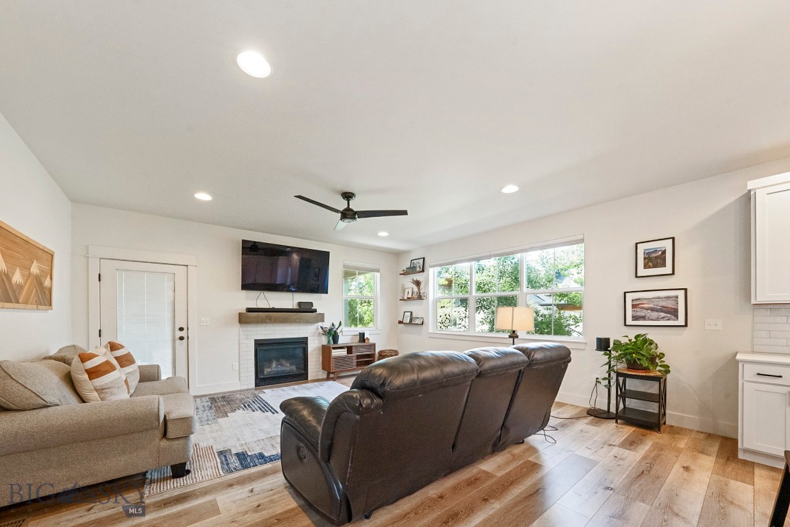 The Lakes at Valley West - Residential