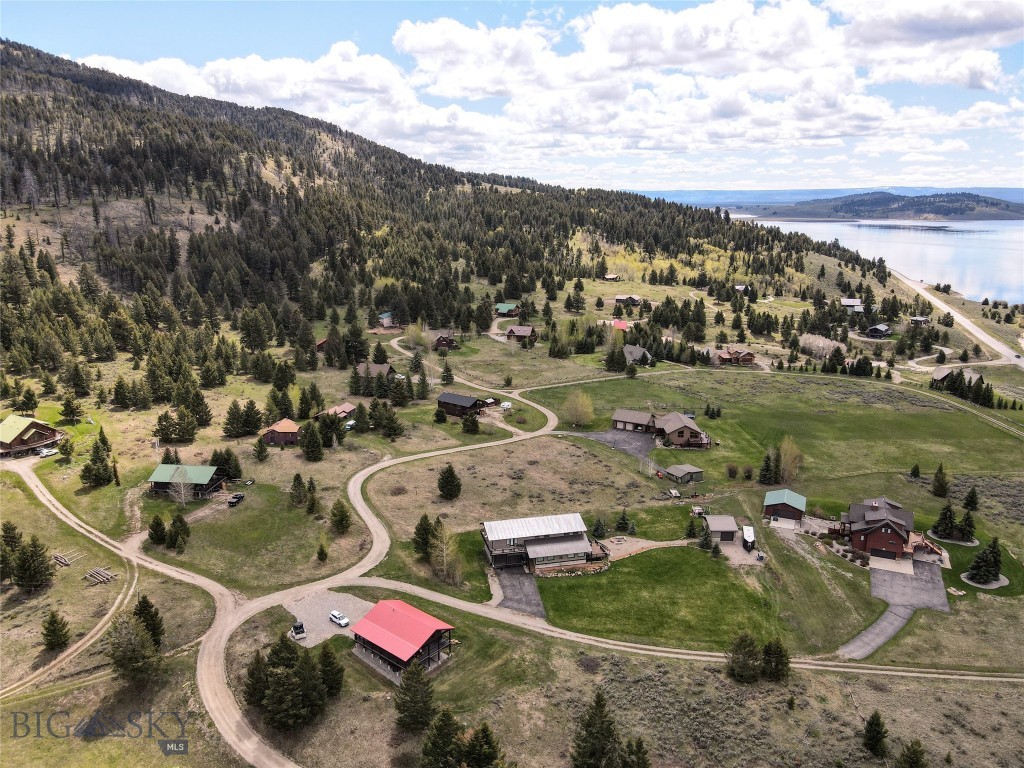 Hebgen Lake - Land
