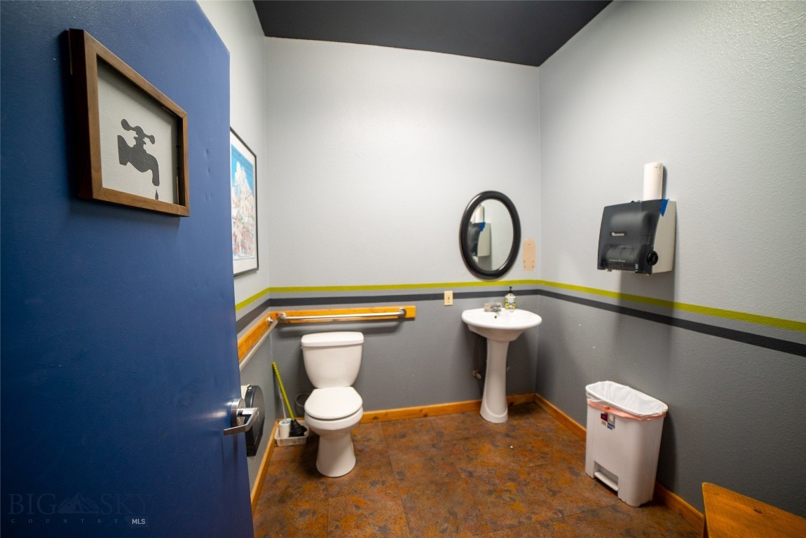 Gallatin Building Condo - Commercial Sale