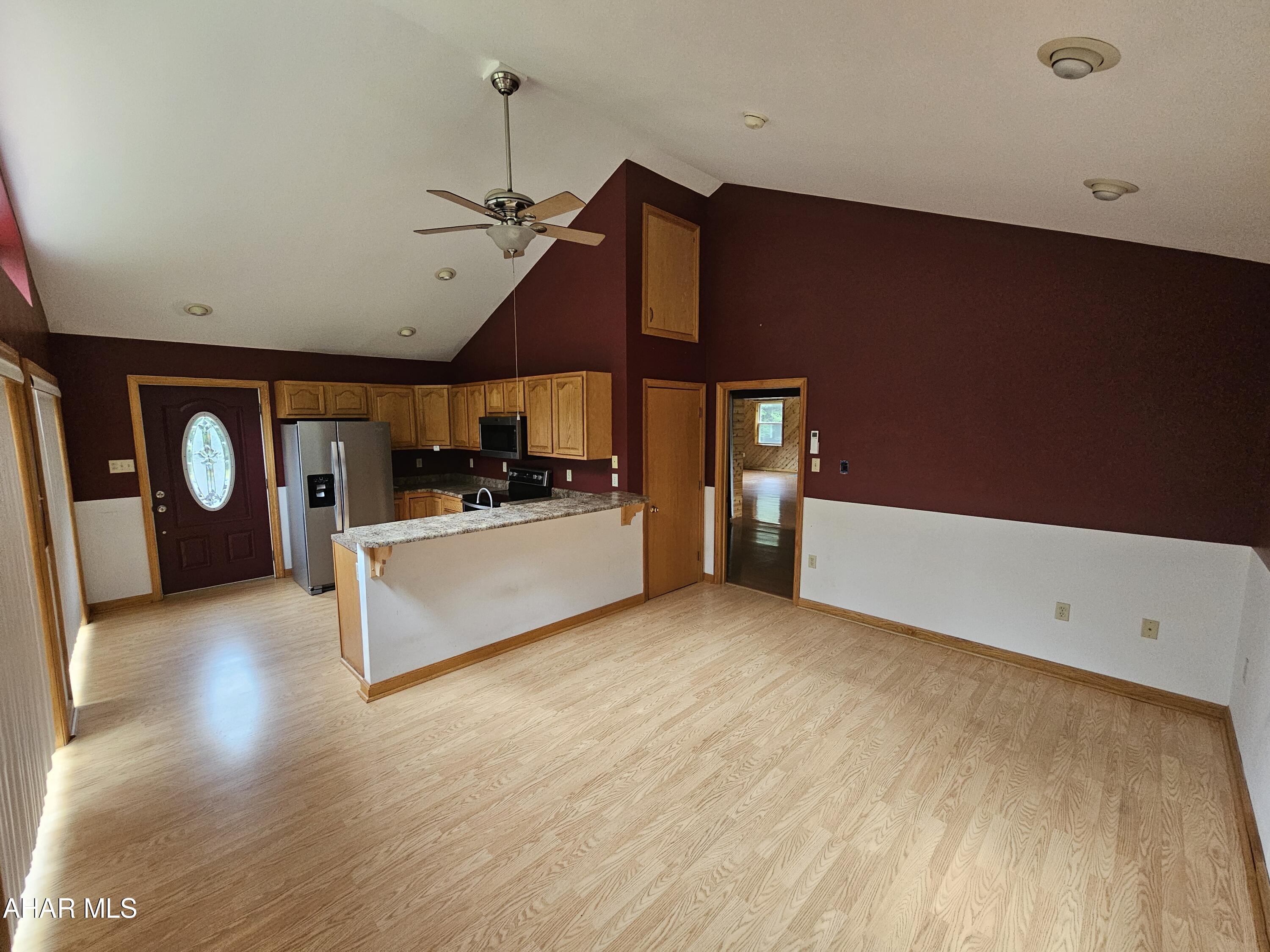 Glendale Yearound - Residential