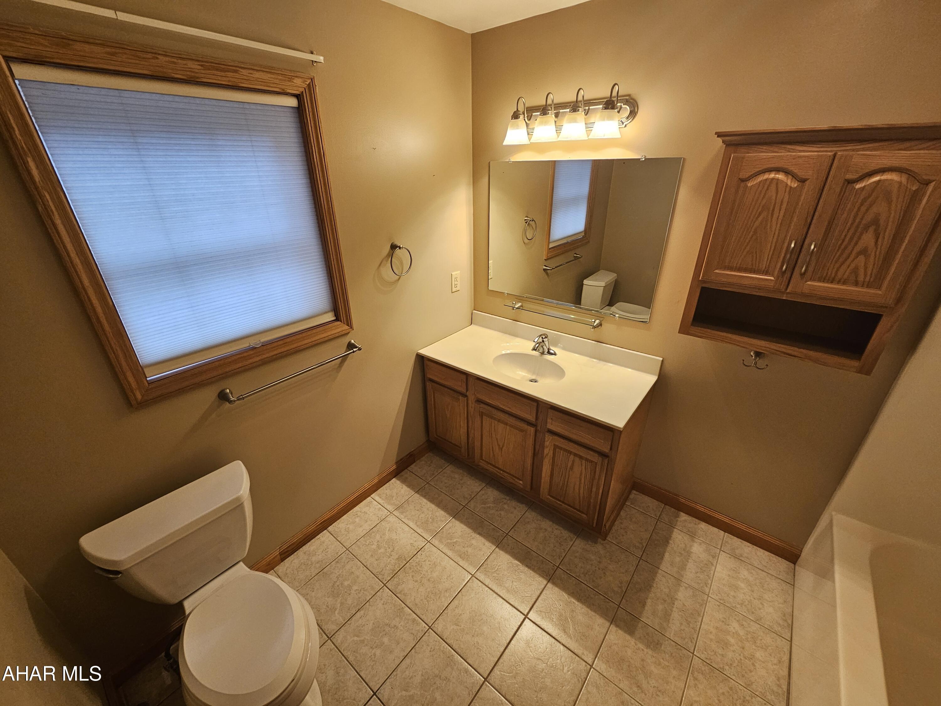 Glendale Yearound - Residential