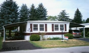 1972 Herrli, excellent condition, re-done on the inside, new carpet, new thermopane windows, walls redone on inside, fresh paint. Home is restricted to Age 55 and over.  Residents must be approved with Willow Brook Park Office, home on rented lot, lot rent $255.00 monthly.