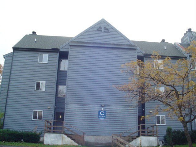 Beautiful unit. All furnishings and appliances included. Association dues $170.00 monthly, includes snoe removal, pool hot tub, tennis court and exterior maintenance. Owner will look at offers.