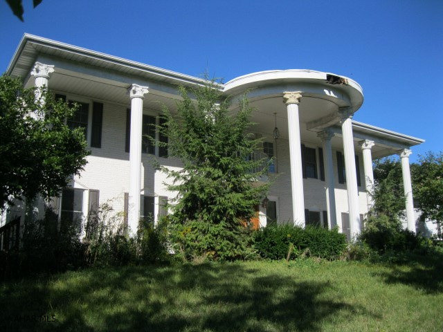 Elmwood - Residential