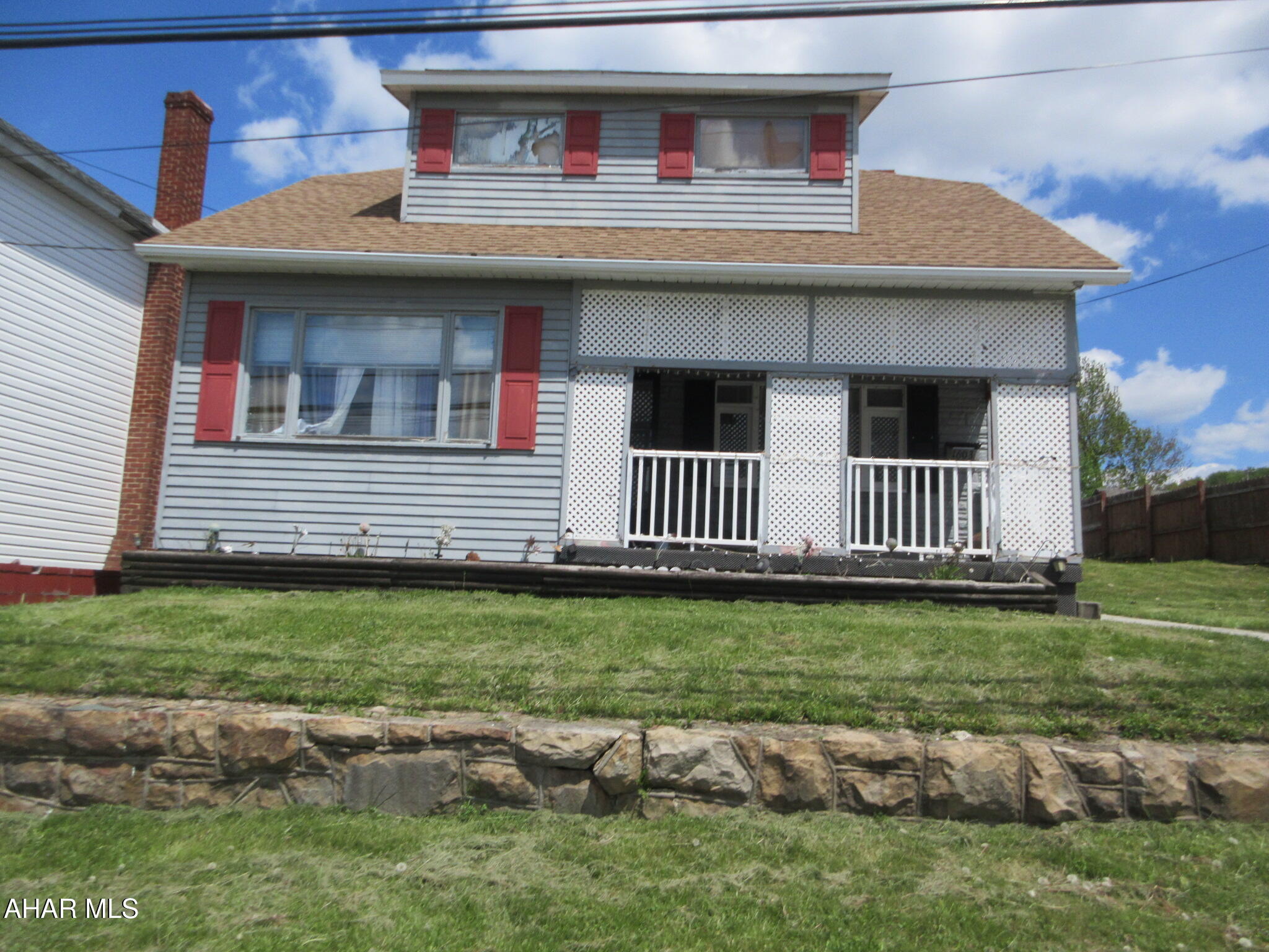 Portage area 1.5 story home is perfect for investors or handypersons! Check it out and discover all the possibilities. Buyer to pay any required municipal sewer testing and/or repair escrow. Buyer responsible for required new water meter pit install.