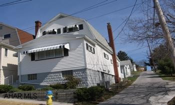 2 STORY, 2 BR WITH LR, DR, KITCHEN, DEN, LG SUNROOM CONNECTED TO ONE CAR GARAGE. FIRST FLOOR HAS 2 YR. OLD MITSUBISHI SPLIT-TYPE AC. LG SUNROOM CONNECTED TO GARAGE. 2 STORY, 2 BR WITH LR, DR, KITCHEN, DEN, LG SUNROOM CONNECTED TO ONE CAR GARAGE. FIRST FLOOR HAS 2 YR. OLD MITSUBISHI SPLIT-TYPE AC. LG SUNROOM CONNECTED TO GARAGE.