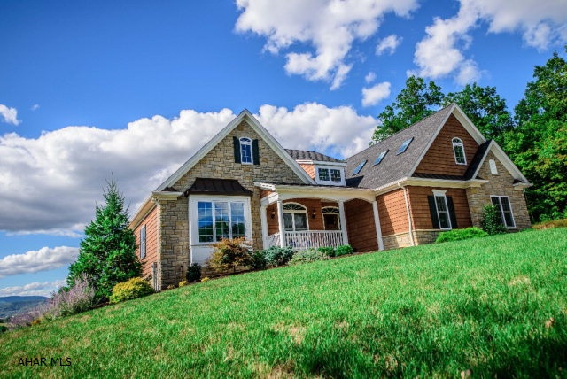 Beautiful recently built 5,200 square foot home on one acre of flat land with exceptional views. Custom built with all of the amenities: radiant heat, instant hot water, 4 car conditioned garage, state of the art movie theater, and much more.