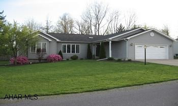 IMMACULATE 3 BR RANCH WITH SPACIOUS OPEN FLOOR PLAN, 1ST FLR. LAUNDRY, NICE DECK ON A .5 ACRE LEVEL LOT. POSSESSION ON OR AFTER 8/1/2007 IMMACULATE 3 BR RANCH WITH SPACIOUS OPEN FLOOR PLAN, 1ST FLR. LAUNDRY, NICE DECK ON A .5 ACRE LEVEL LOT. POSSESSION ON OR AFTER 8/1/2007
