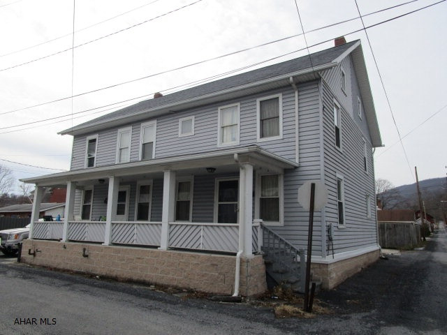 Nice duplex unit w/ all separate utilities. Each are up and down units w/ three bedrooms. Off-street parking and large one-car garage. Units are nicely updated. Convenient location and a nice investment.