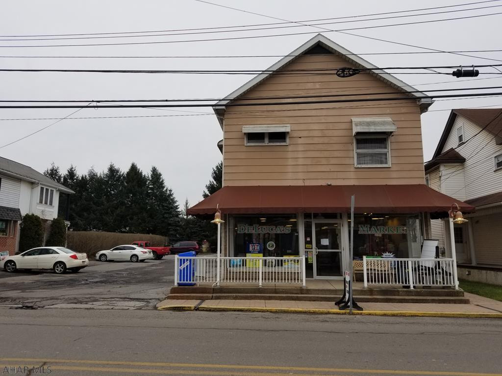 Great business location in a quiet community. Currently being used as an eatery and a general store.. Make a few updates and watch the business grow, or let your imagination go, and start something completely new! Either way, heavy daily traffic flow will give any business a very high amount of exposure. Second floor apt will help with extra income, or cut expenses by owner occupying.