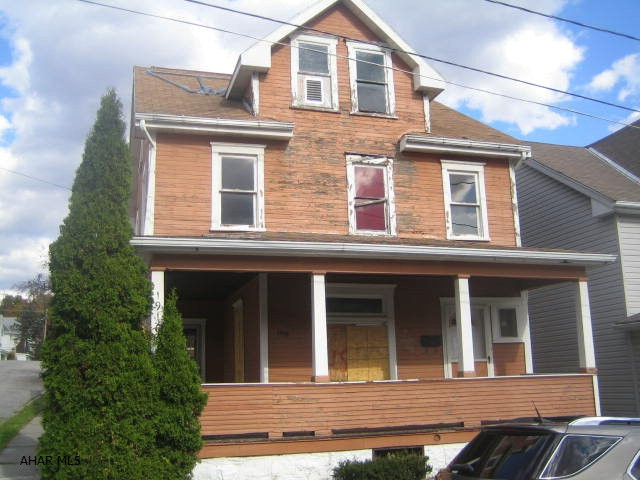 Large 2 Story Altoona home in need of TLC throughout.