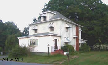 No showings until 9/21/05.     Huge level lot, 2 car garage & carport.  Beautiful gas fireplace, some updates, large walk-in closet, and part of yard is fenced-in.  Motivated Seller!  Possible delayed possession - call Kim 687-3457.