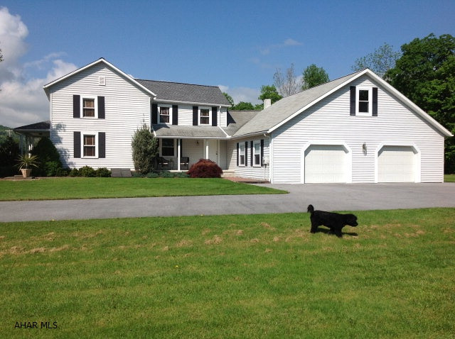 If you are looking for a turn key excellant condition move in ready house . This home is for you with it beautiful manicured lawn on a spacious 2 acres. The inside won't disappoint you either with it's spacious rooms and hardwood oak flooring.