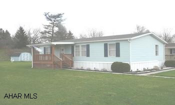 iMMACULATE, MOVE IN CONDITION, NICE FLOOR PLAN. APPLIANCES STAY. LOT RENT $350/MO INCLUDES WATER/SEWER AND TRASH. iMMACULATE, MOVE IN CONDITION, NICE FLOOR PLAN. APPLIANCES STAY. LOT RENT $350/MO INCLUDES WATER/SEWER AND TRASH.  NICE DOUBLEWIDE, 3 BR, 2 BATH.