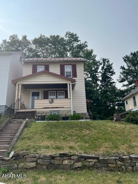GREAT LOCATION!  COZY HOME WITH HARDWOOD FLOORS AND GRANITE COUNTER TOPS IN KITCHEN. PARTIALLY FINISHED BASEMENT WITH A HUGE FENCED IN BACK YARD WITH OUTSIDE FIREPLACE GREAT FOR ENTERTAINING!  MORE PICS TO FOLLOW