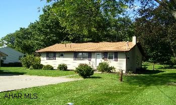 No showings until October 3.  Immaculate rancher in HIleman Heights.  Newer roof, furnace, and central air.  New kitchen and updated bath, hardwood floors, finished basement, 2 car garage and big private lot.
