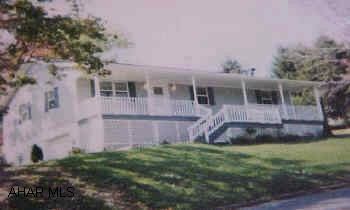 stunning one year old ranch-skylites-family room w/ gas fireplace. CA, 3 bedroom, 2.5 bath. priced below appraisal for quick sale