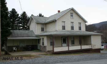 Rental investment opportunity. Single family 2-story house, garage, yard. All new carpeting, new vinyl  flooring in kitchen. Walk-in closets. Rental income is $530 per month; includes sewage bill, renters pay all utilities, Current lease expires 9/01/2006