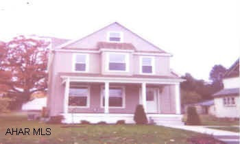 2 STORY VINYL SIDED OLDER HOME 2 STORY VINYL SIDED HOME. WAS GUTTED AND TOTALLY REBUILT. BEAUTIFUL OAK KITCHEN.  FIREPLACE IN DINING ROOM. A/C. OCCUPANT HAS FIRST RIGHT OF REFUSAL.