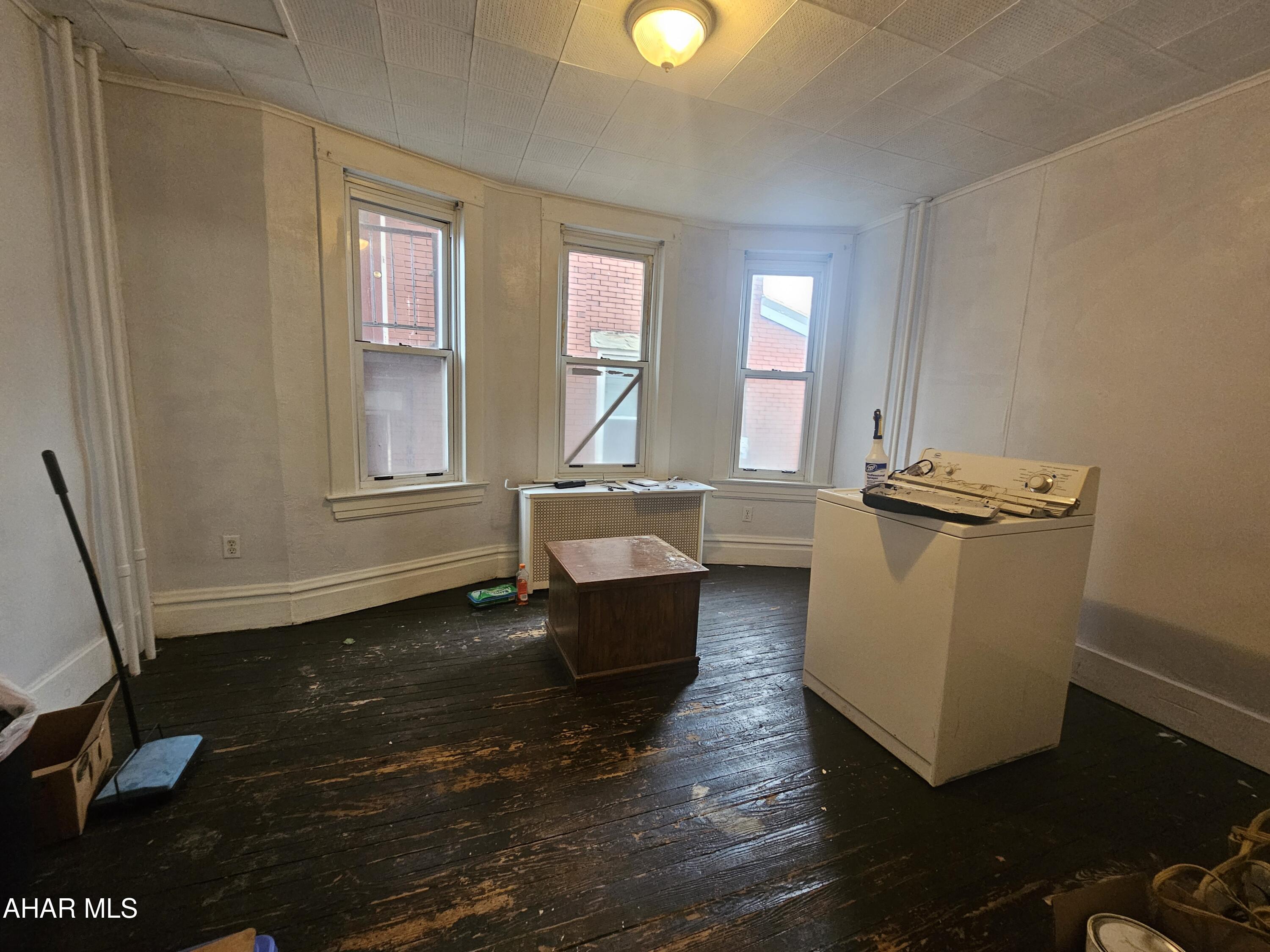 Juniata - Residential