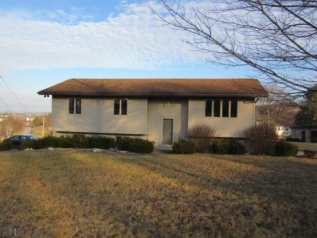 Great location on Newry Lane! spacious bi-level with addition off kitchen, huge living room, master bedroom with full bath, finished basement area and half bath, 3 car attached garage, some tlc will make this a perfect home