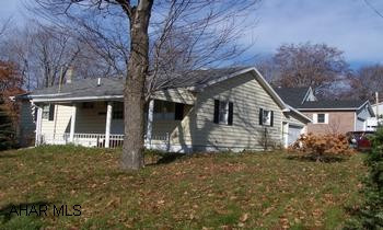 1 story, 2 Bedroom with very large lotPartially finished full basement Lovely large flat corner lot. Plenty of room for exspansion. Priced to sell with 3 beautiful lots