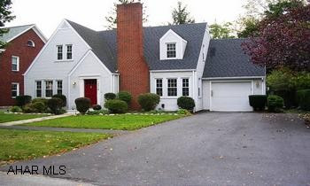 TWO STORY 4 BEDROOM, 2.5 BATH COLONIAL IN MANSION PARK. EAT-IN KITCHEN WITH GRANITE COUNTERTOPS. LIVING ROOM WITH STONE FIREPLACE. JACUZZI TUB. HOME INSPECTION PROVIDED. TWO STORY 4 BEDROOM, 2.5 BATH COLONIAL IN MANSION PARK. EAT-IN KITCHEN WITH GRANITE COUNTERTOPS. LIVING ROOM WITH STONE FIREPLACE. JACUZZI TUB. HOME INSPECTION PROVIDED.